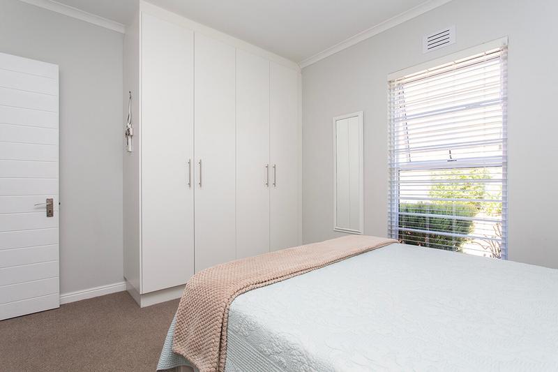 3 Bedroom Property for Sale in Sunningdale Western Cape